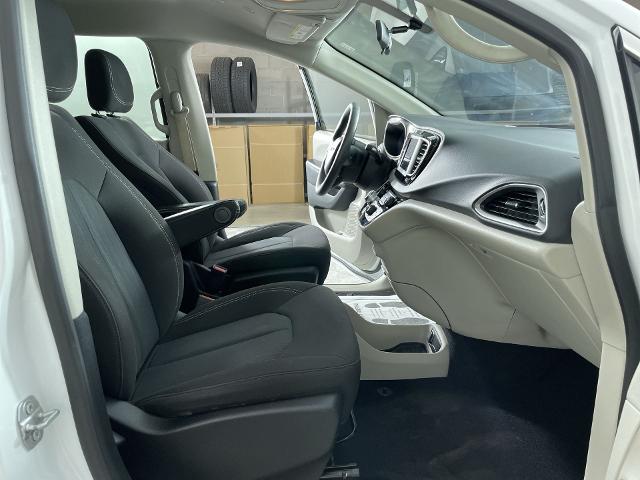 2020 Chrysler Voyager Vehicle Photo in GILBERT, AZ 85297-0402