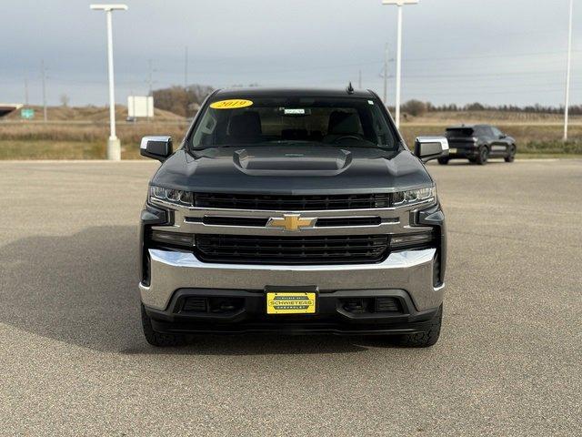 Used 2019 Chevrolet Silverado 1500 LT with VIN 1GCUYDED0KZ140092 for sale in Willmar, MN