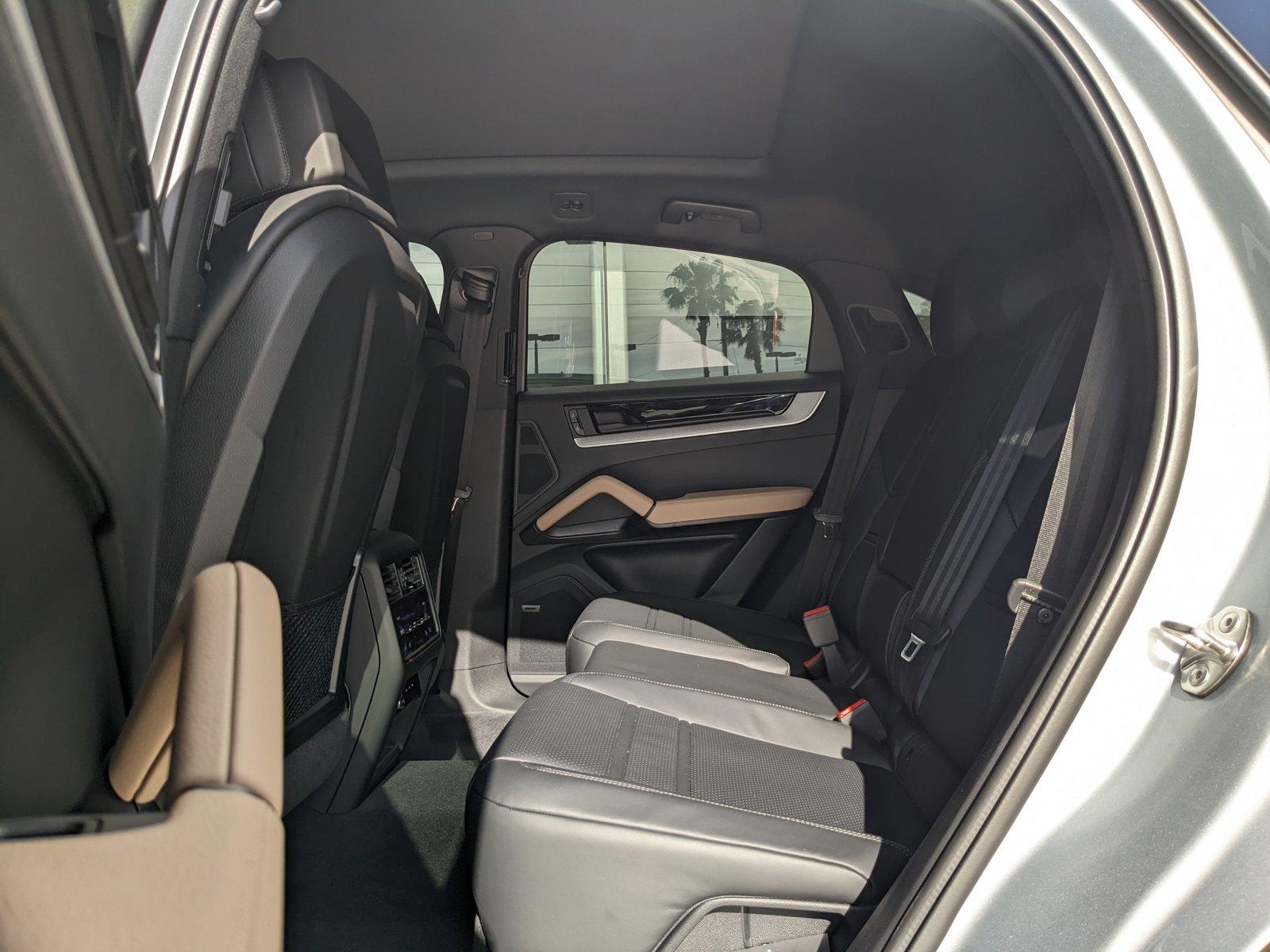 2024 Porsche Cayenne Vehicle Photo in Maitland, FL 32751