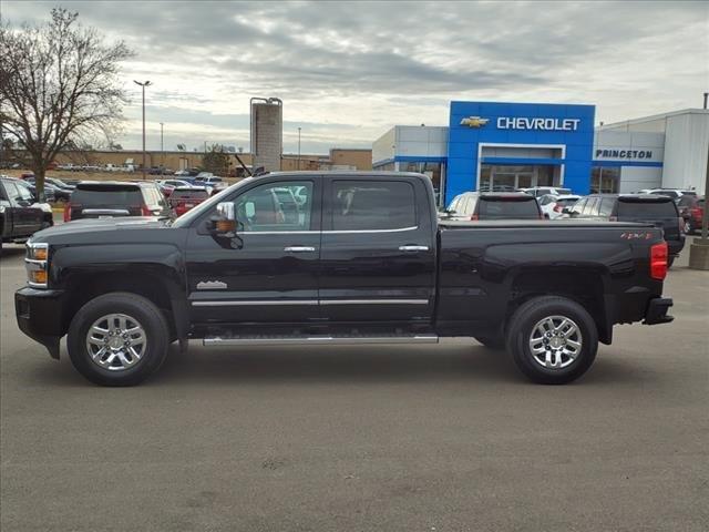 Used 2018 Chevrolet Silverado 3500HD High Country with VIN 1GC4K1EYXJF216338 for sale in Princeton, Minnesota
