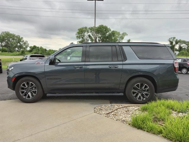 2021 Chevrolet Suburban Vehicle Photo in MANHATTAN, KS 66502-5036