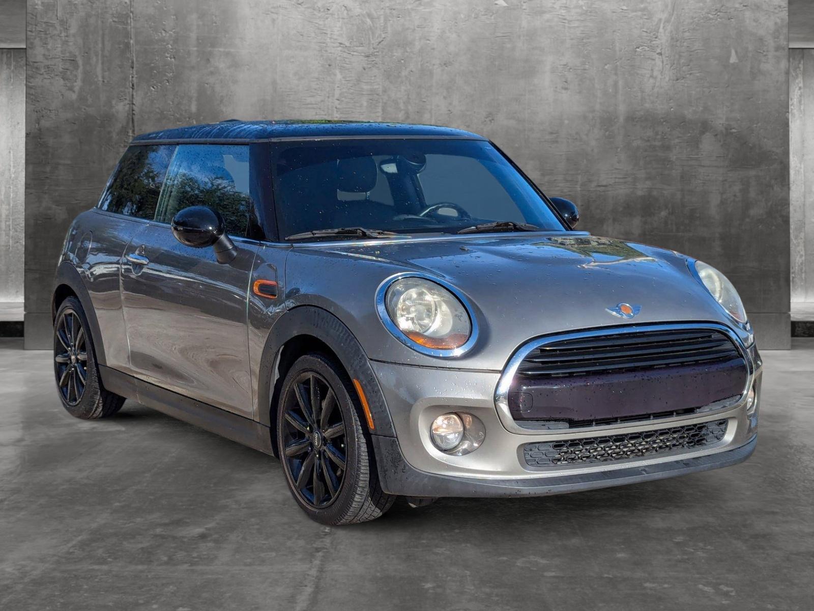 2018 MINI Cooper Hardtop 2 Door Vehicle Photo in Pembroke Pines , FL 33027