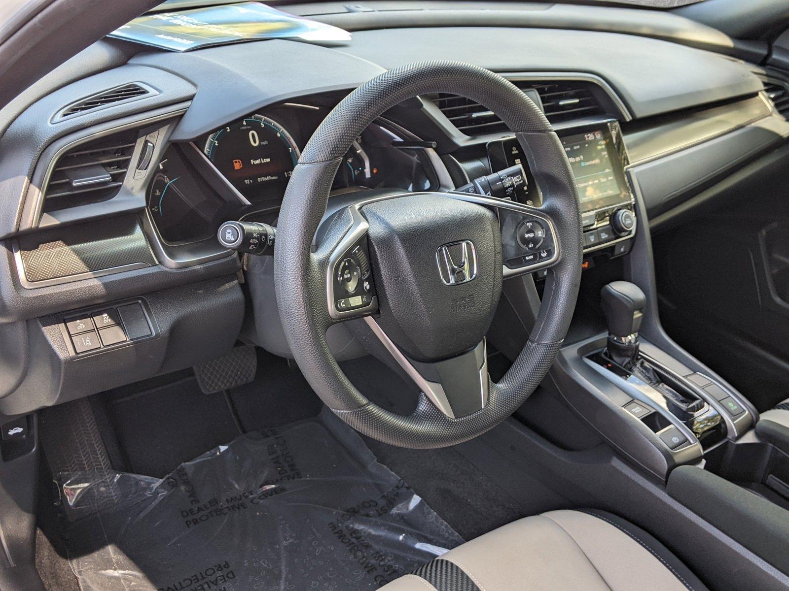 2018 Honda Civic Hatchback Vehicle Photo in PEMBROKE PINES, FL 33024-6534