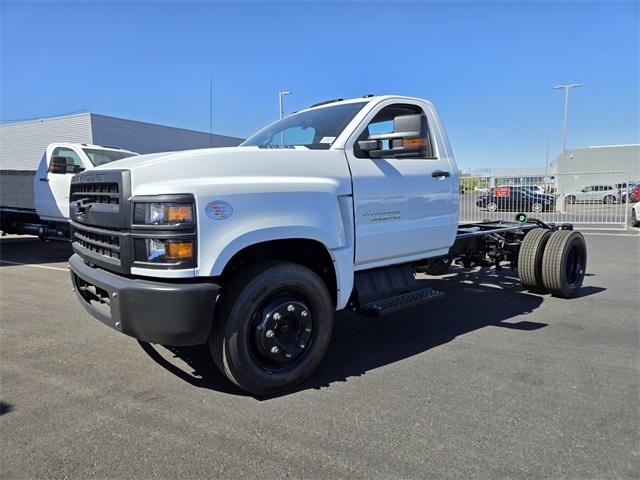 2024 Chevrolet Silverado 5500 HD Vehicle Photo in LAS VEGAS, NV 89118-3267