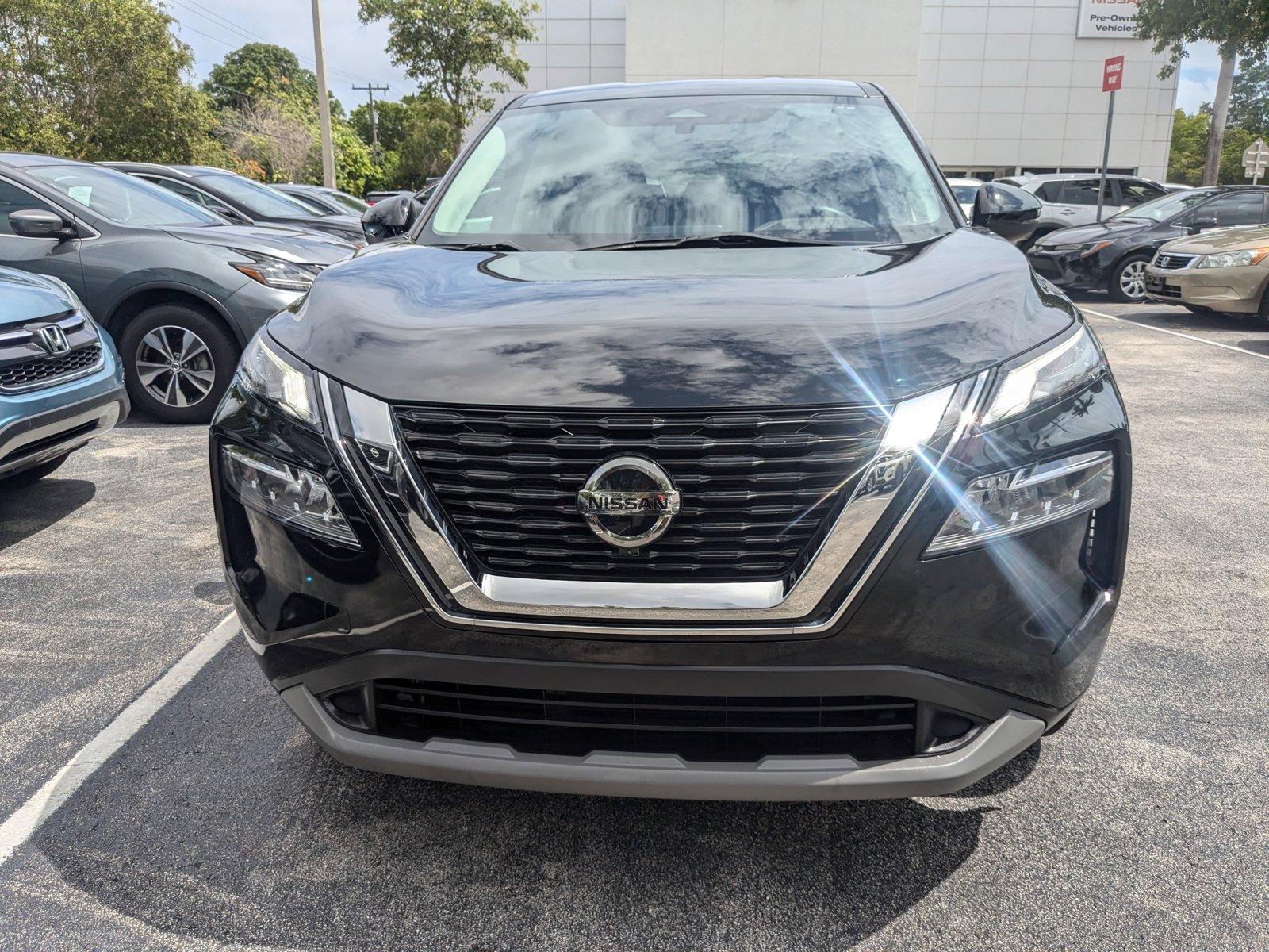 2021 Nissan Rogue Vehicle Photo in Miami, FL 33135