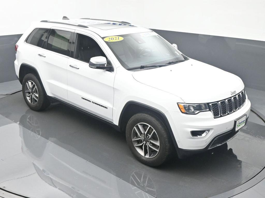 2021 Jeep Grand Cherokee Vehicle Photo in Cedar Rapids, IA 52402