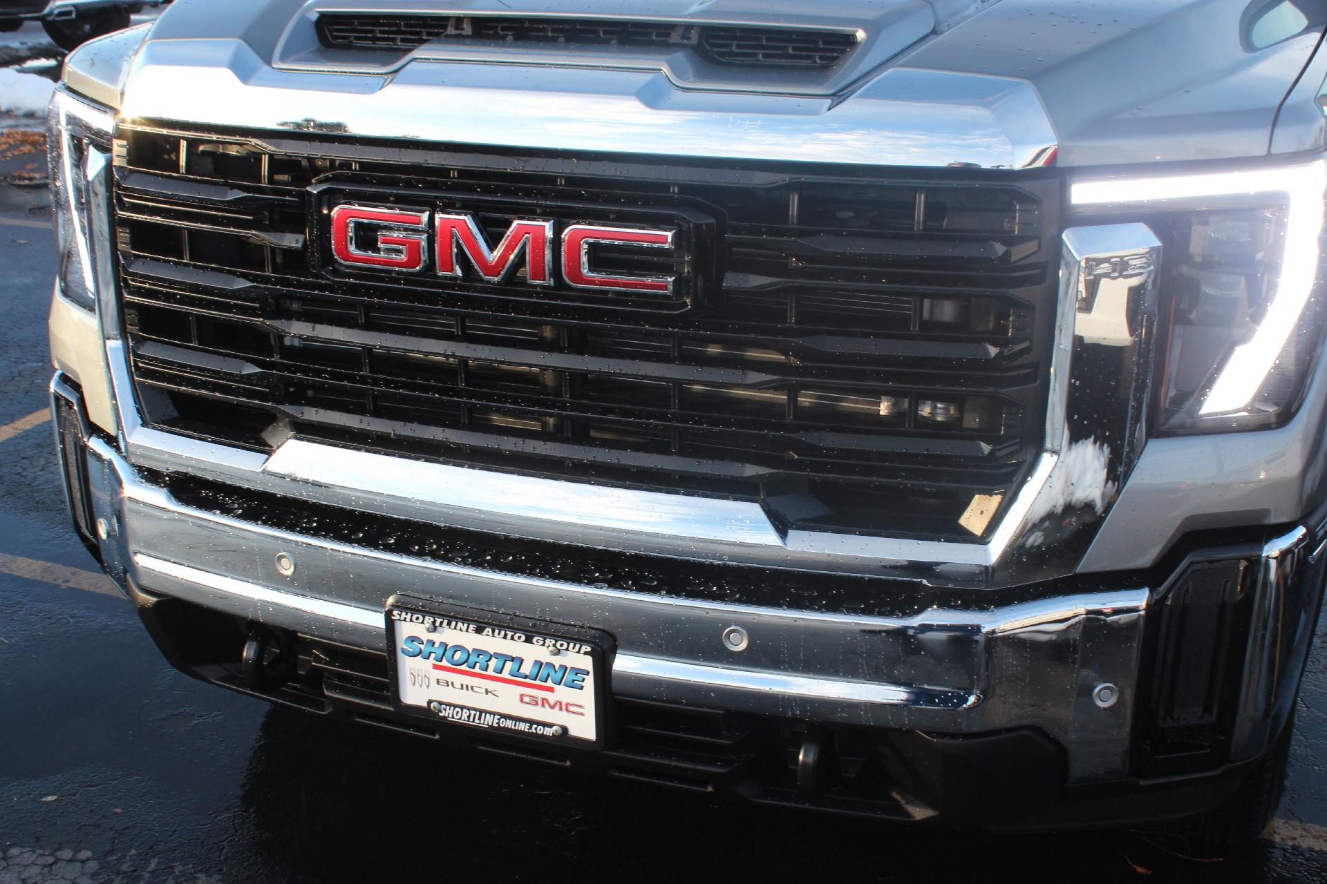 2025 GMC Sierra 2500 HD Vehicle Photo in AURORA, CO 80012-4011