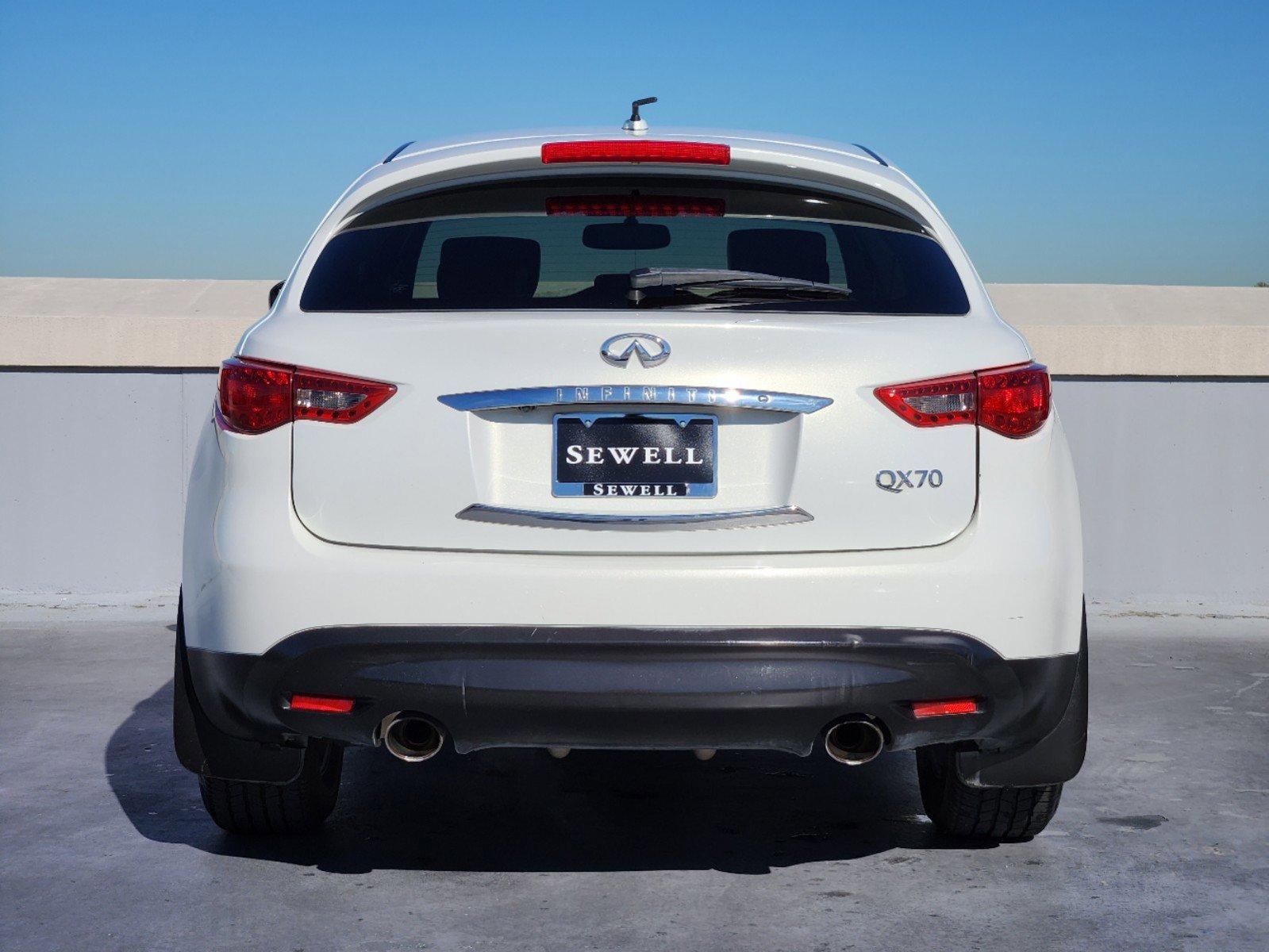 2014 INFINITI QX70 Vehicle Photo in DALLAS, TX 75209