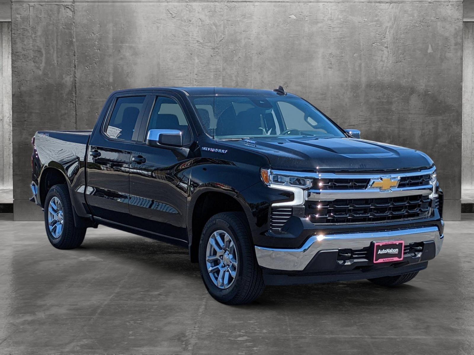 2024 Chevrolet Silverado 1500 Vehicle Photo in VALENCIA, CA 91355-1705