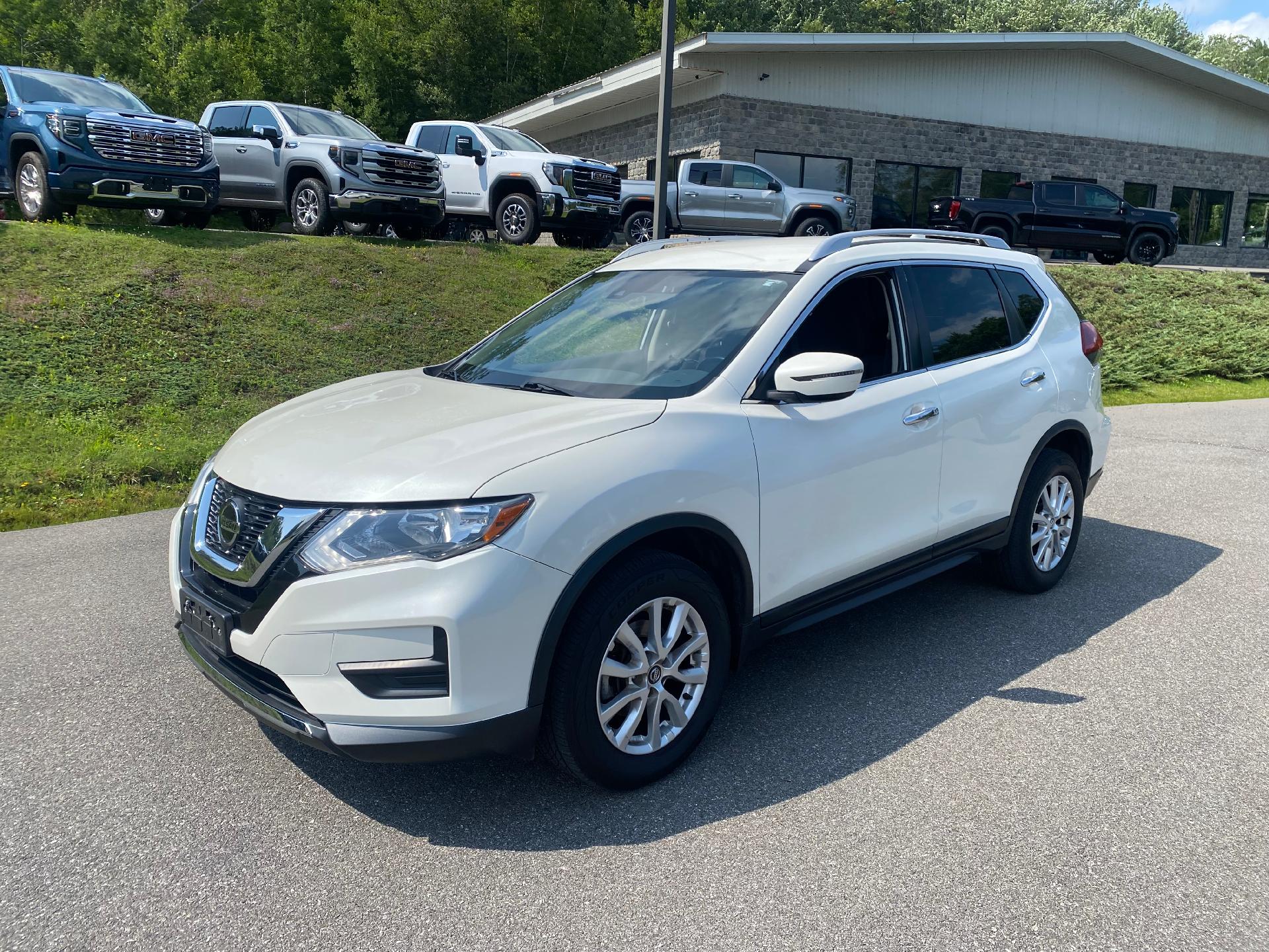 Used 2020 Nissan Rogue SV with VIN JN8AT2MVXLW144299 for sale in Tannersville, NY