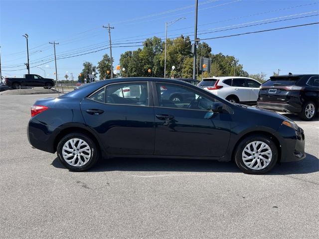 2018 Toyota Corolla Vehicle Photo in ALCOA, TN 37701-3235