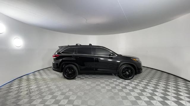 2019 Toyota Highlander Vehicle Photo in GILBERT, AZ 85297-0402