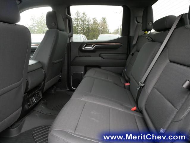 2024 Chevrolet Silverado 1500 Vehicle Photo in MAPLEWOOD, MN 55119-4794