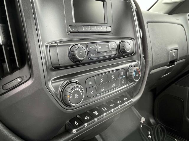 2024 Chevrolet Silverado 5500 HD Vehicle Photo in ALCOA, TN 37701-3235