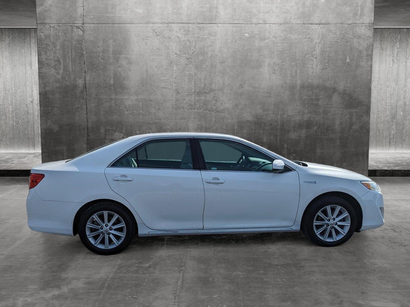 2014 Toyota Camry Hybrid Vehicle Photo in Spokane Valley, WA 99212