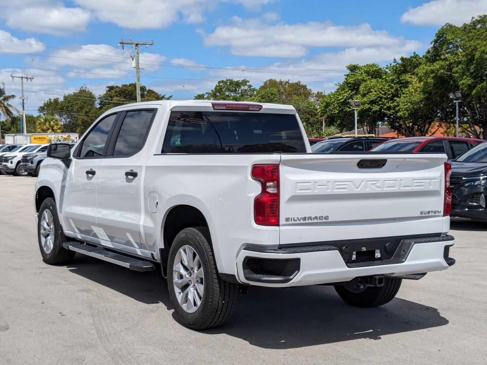 2024 Chevrolet Silverado 1500 Vehicle Photo in MIAMI, FL 33134-2699