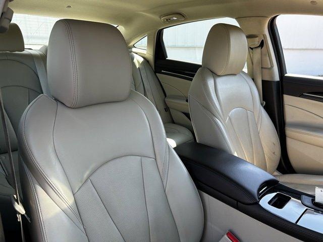 2017 Buick LaCrosse Vehicle Photo in JACKSON, MI 49202-1834