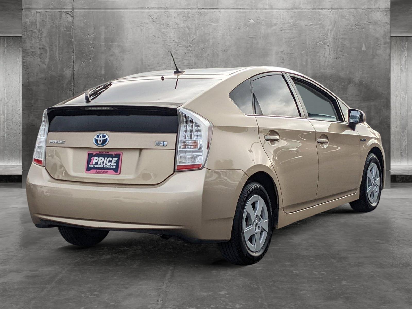 2010 Toyota Prius Vehicle Photo in VALENCIA, CA 91355-1705