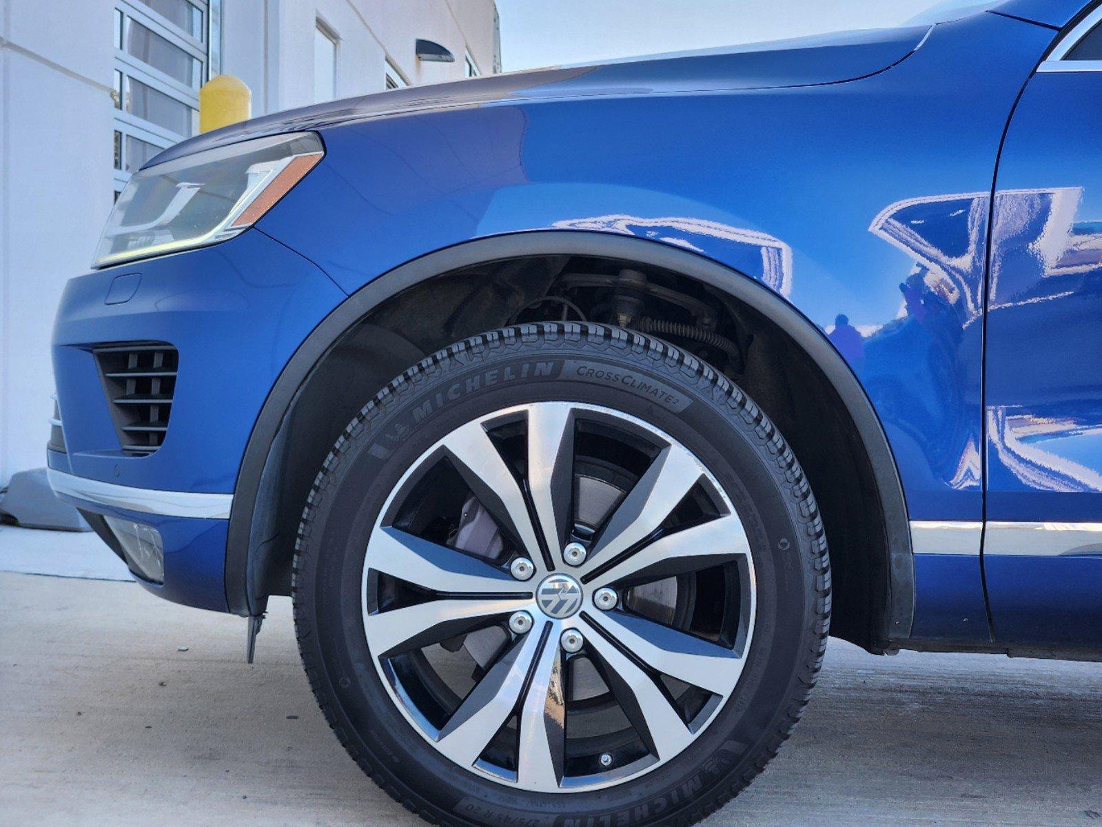 2017 Volkswagen Touareg Vehicle Photo in PLANO, TX 75024