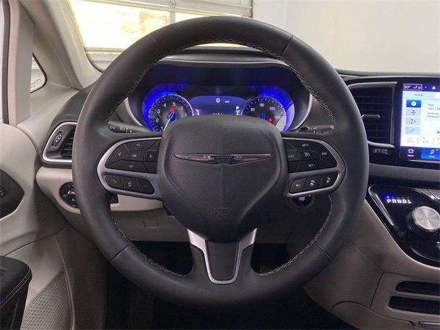 2023 Chrysler Pacifica Vehicle Photo in PORTLAND, OR 97225-3518