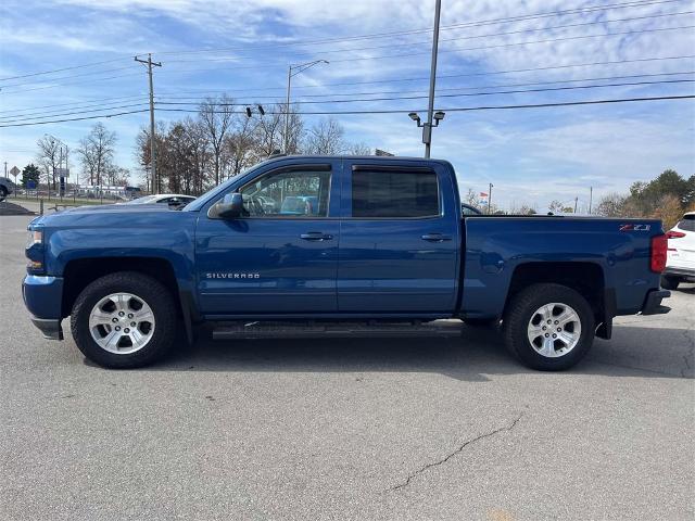 2018 Chevrolet Silverado 1500 Vehicle Photo in ALCOA, TN 37701-3235