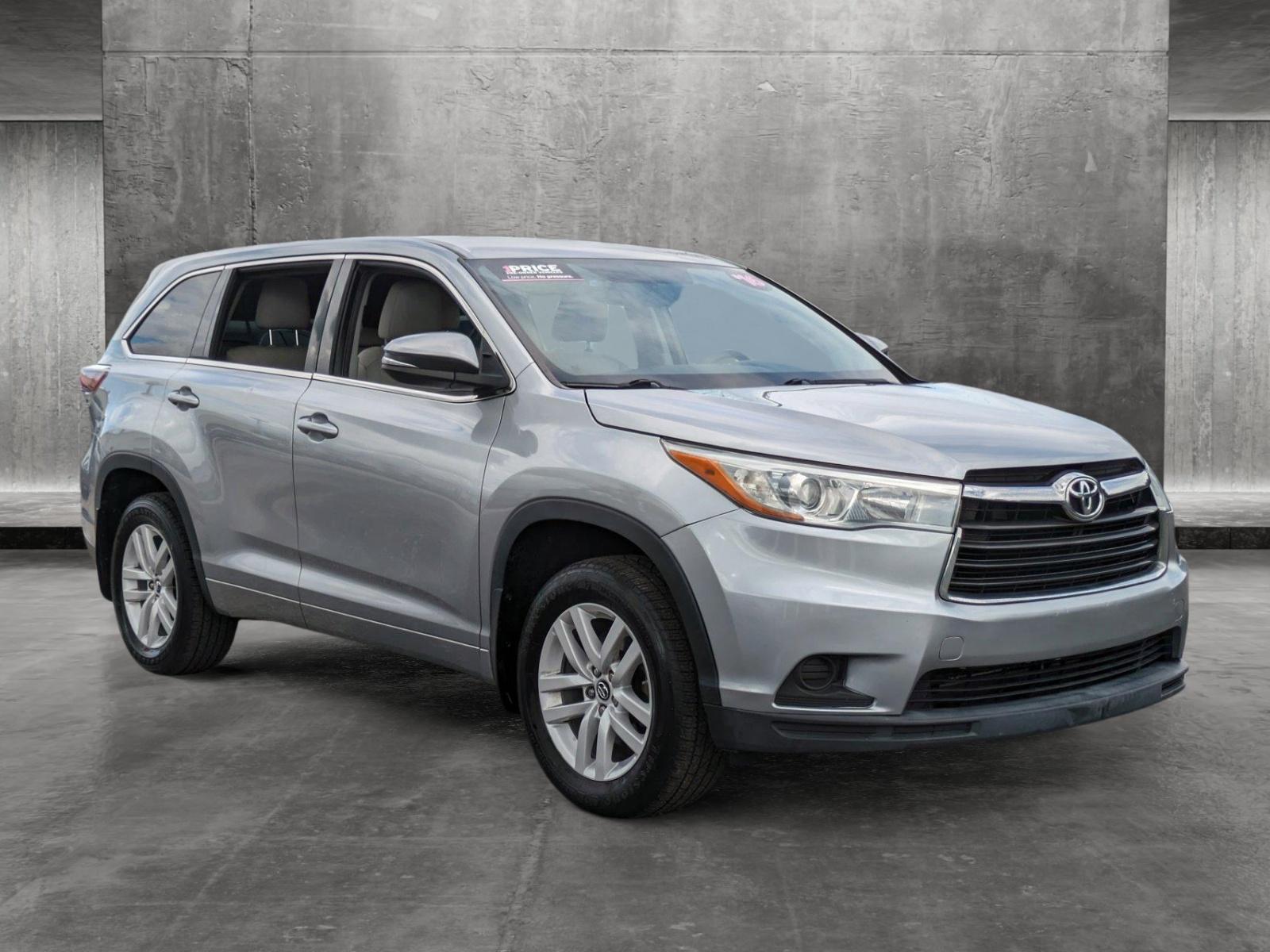 2016 Toyota Highlander Vehicle Photo in Clearwater, FL 33764