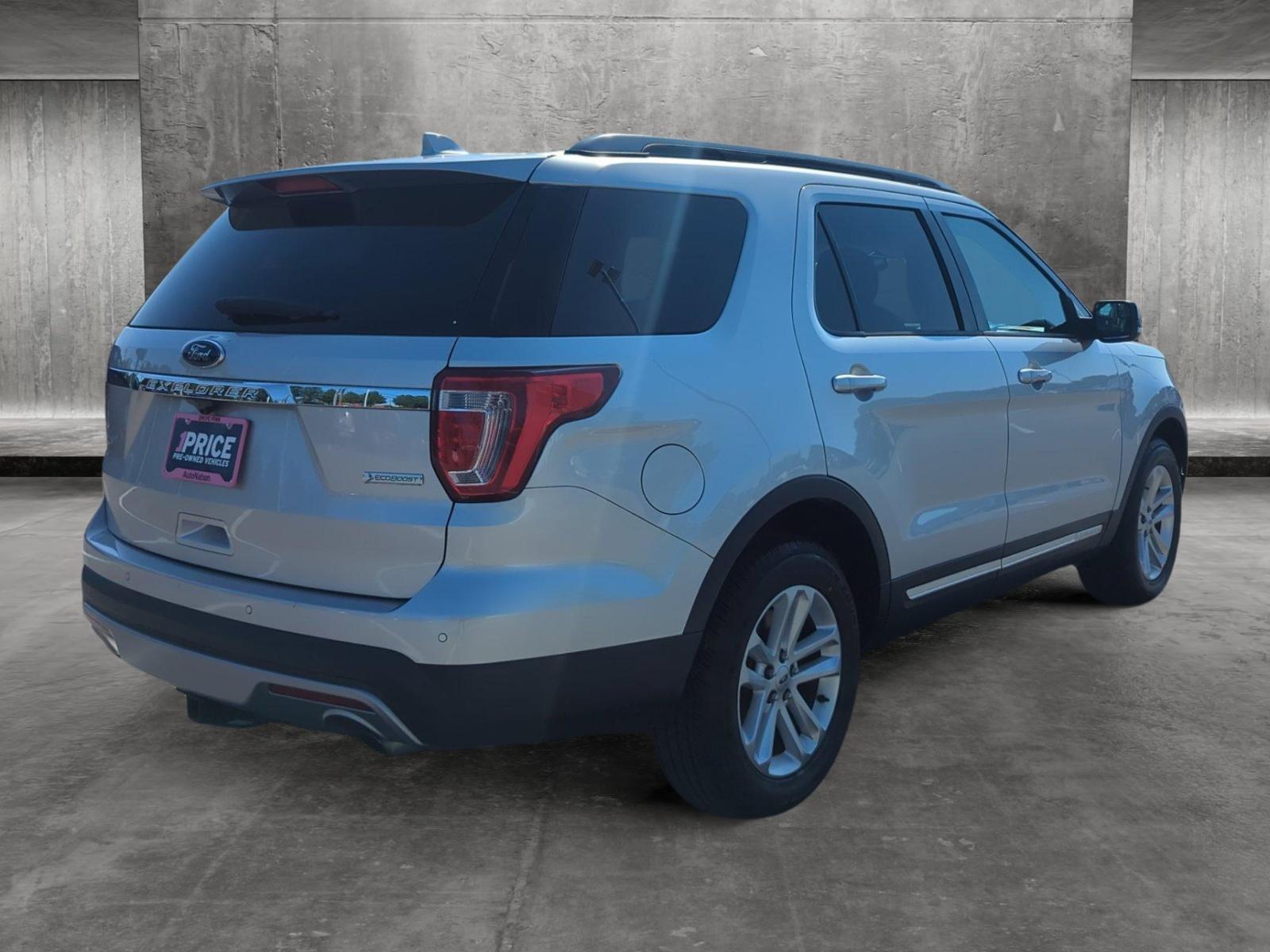 2017 Ford Explorer Vehicle Photo in Memphis, TN 38133