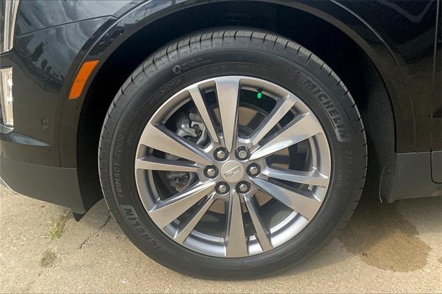 2024 Cadillac XT5 Vehicle Photo in KANSAS CITY, MO 64114-4545