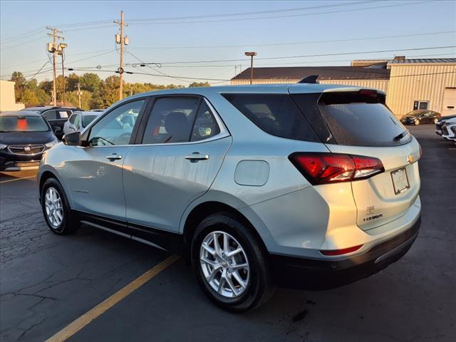 Used 2022 Chevrolet Equinox LT with VIN 2GNAXKEV1N6142329 for sale in Salem, OH