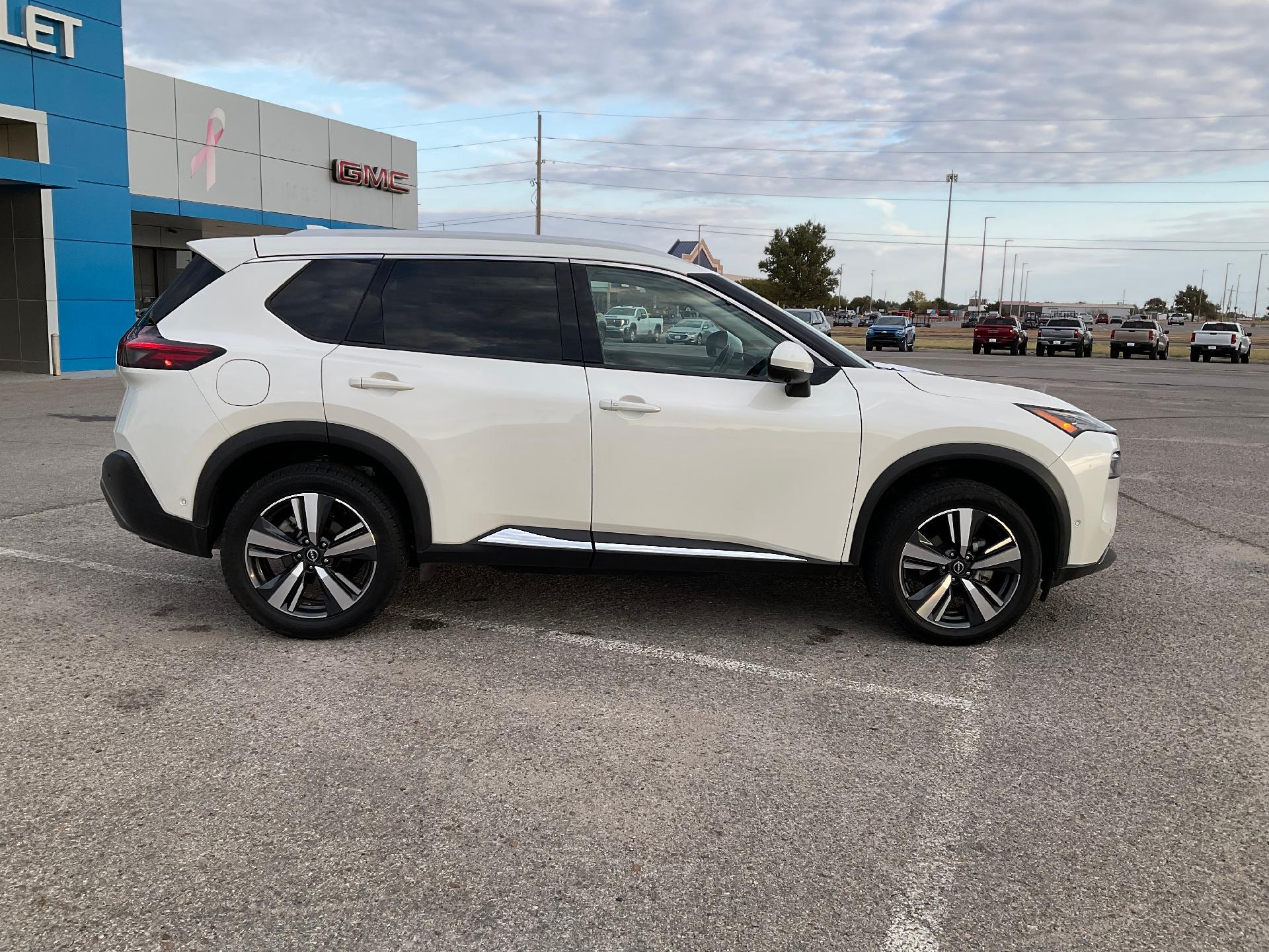 Used 2023 Nissan Rogue SL with VIN 5N1BT3CA0PC796632 for sale in Ponca City, OK