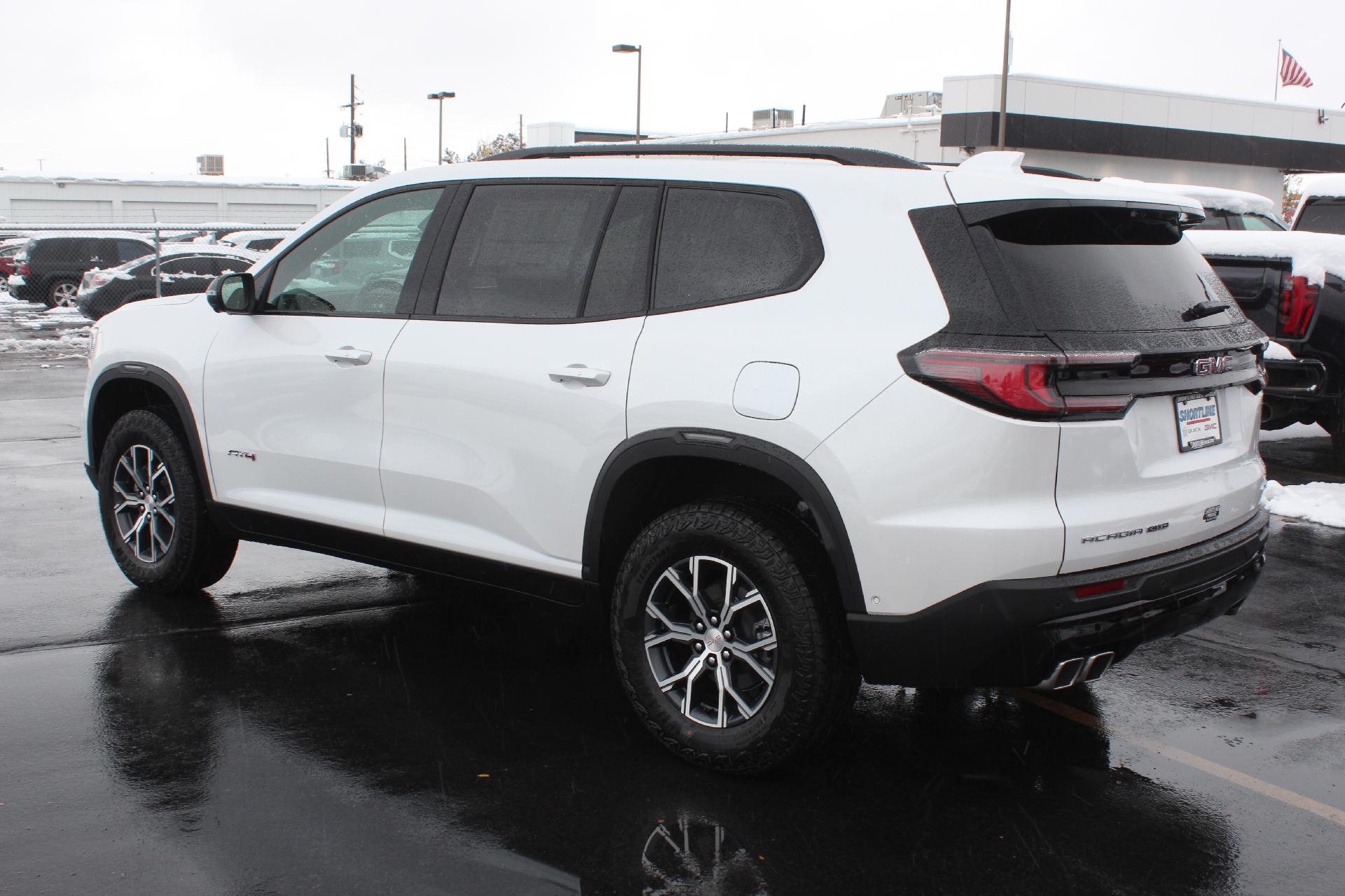 2025 GMC Acadia Vehicle Photo in AURORA, CO 80012-4011