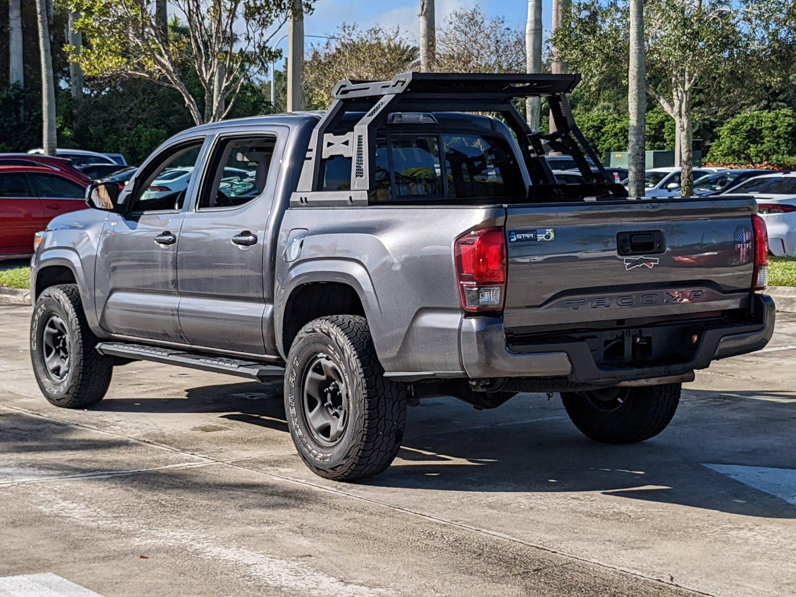 2019 Toyota Tacoma 2WD Vehicle Photo in Davie, FL 33331