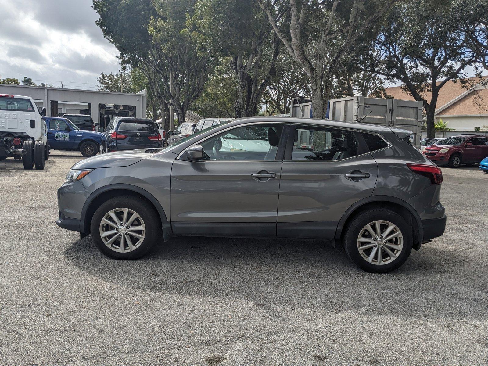 2017 Nissan Rogue Sport Vehicle Photo in GREENACRES, FL 33463-3207