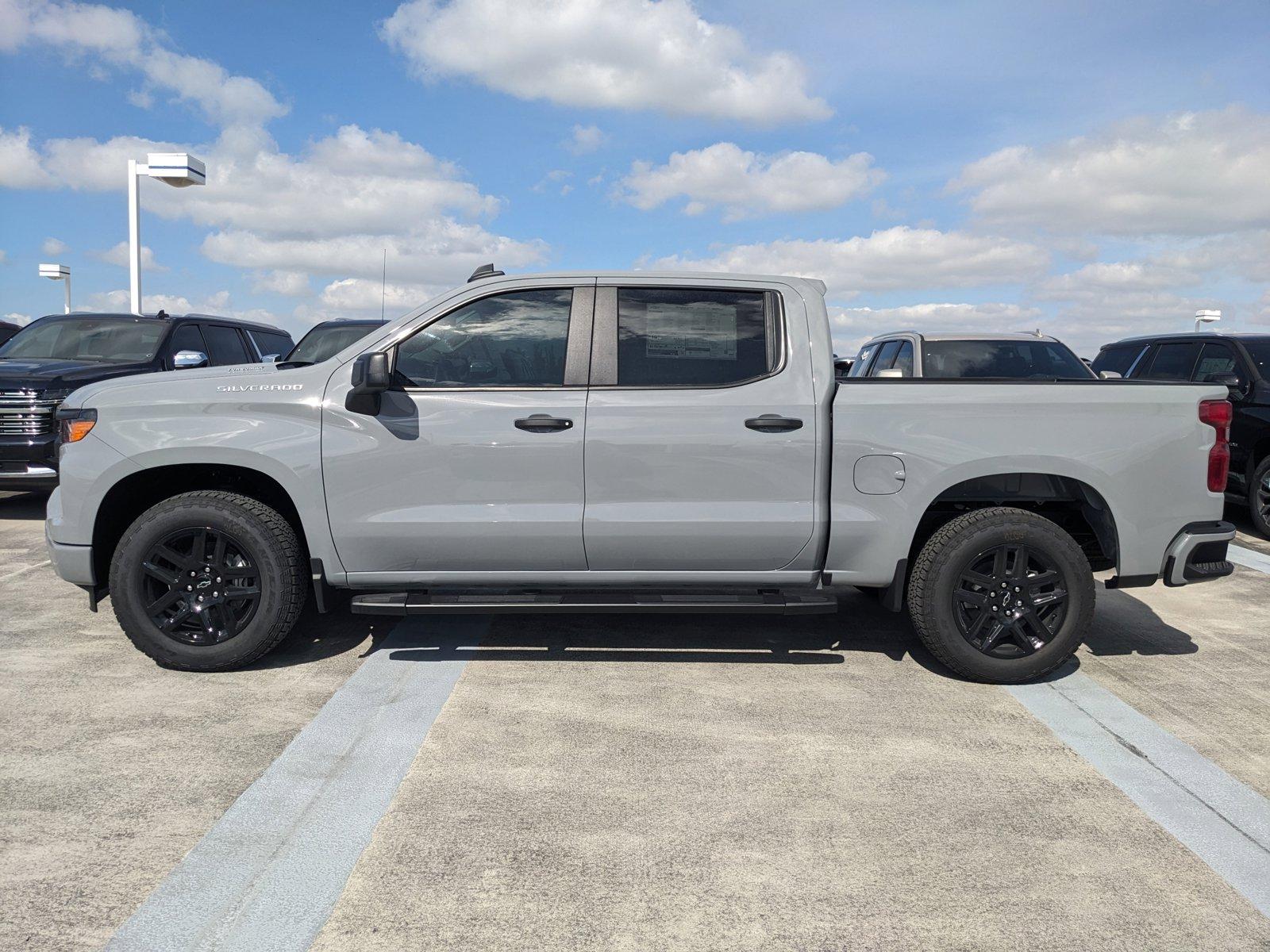 2025 Chevrolet Silverado 1500 Vehicle Photo in MIAMI, FL 33172-3015