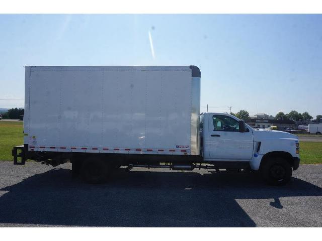 2023 Chevrolet Silverado Chassis Cab Vehicle Photo in ALCOA, TN 37701-3235