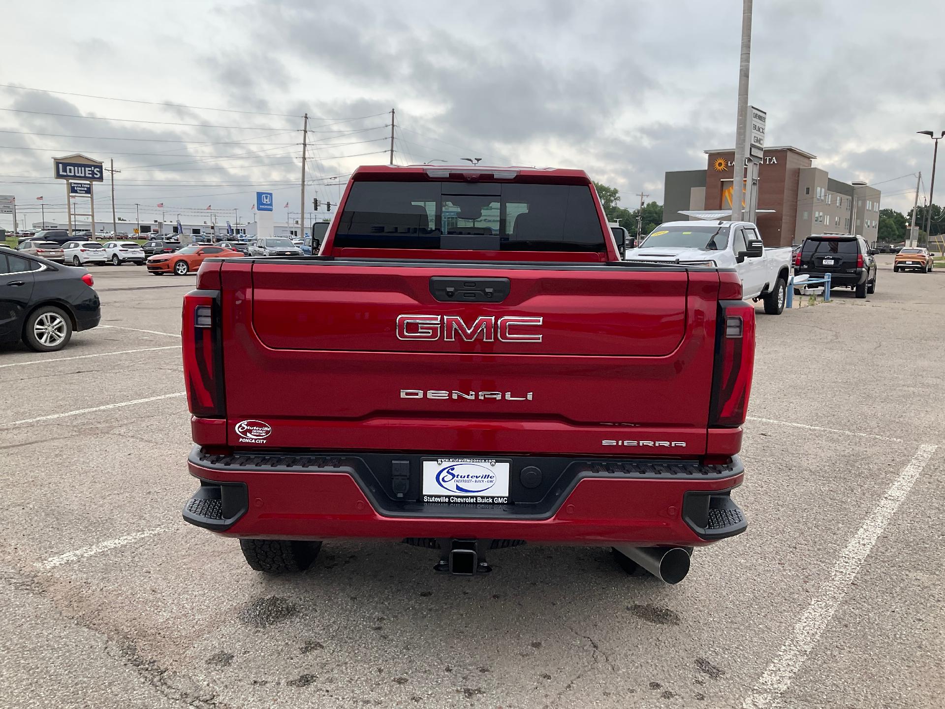 2024 GMC Sierra 2500 HD Vehicle Photo in PONCA CITY, OK 74601-1036