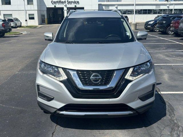 Used 2019 Nissan Rogue SV with VIN 5N1AT2MVXKC738513 for sale in Rochester, MI