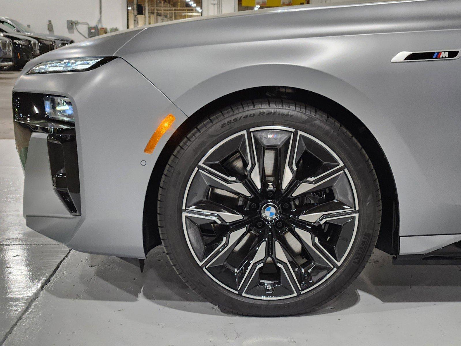 2024 BMW i7 Vehicle Photo in GRAPEVINE, TX 76051