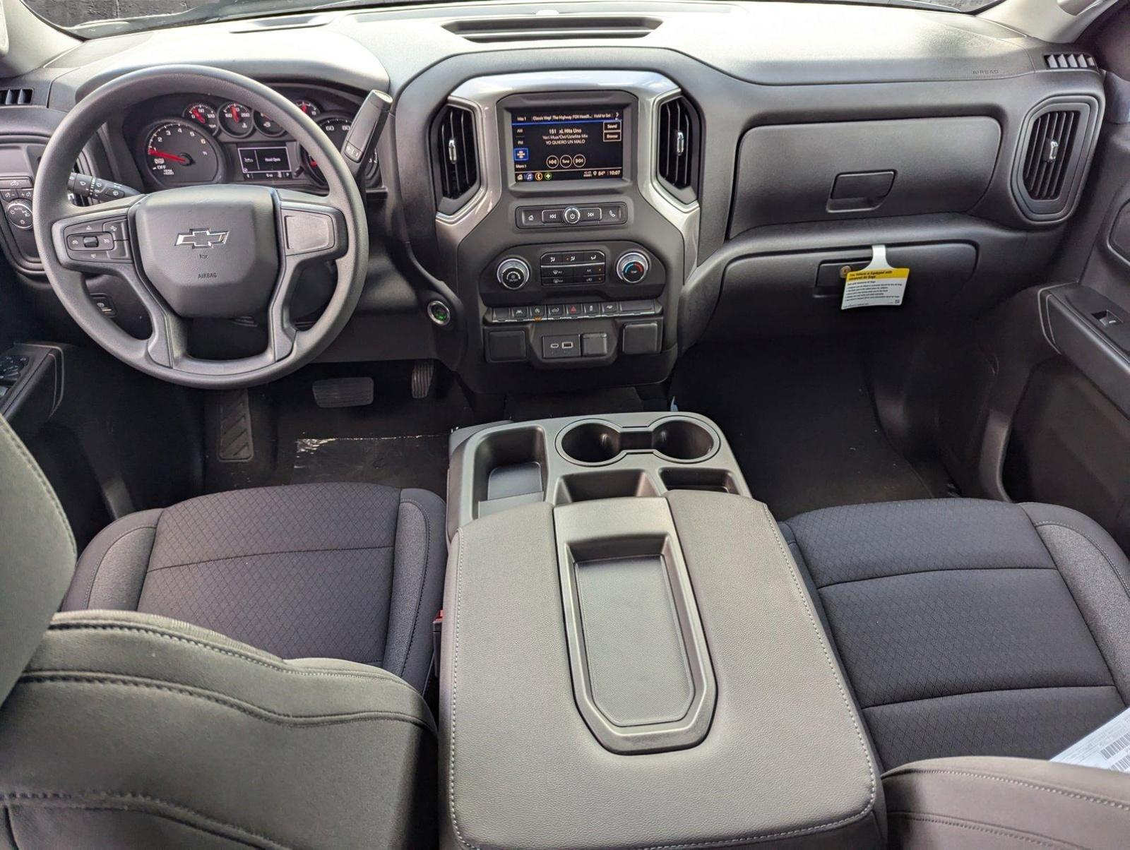 2025 Chevrolet Silverado 1500 Vehicle Photo in PEMBROKE PINES, FL 33024-6534