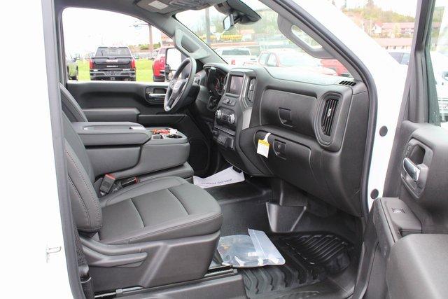 2024 GMC Sierra 3500 HD Chassis Cab Vehicle Photo in SAINT CLAIRSVILLE, OH 43950-8512