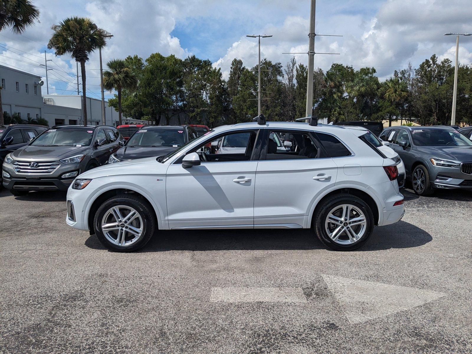 2024 Audi Q5 Vehicle Photo in Tampa, FL 33614