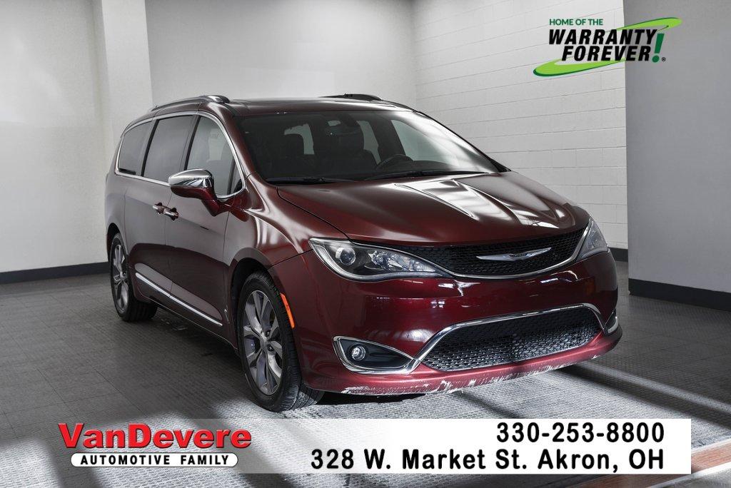 2020 Chrysler Pacifica Vehicle Photo in AKRON, OH 44303-2185