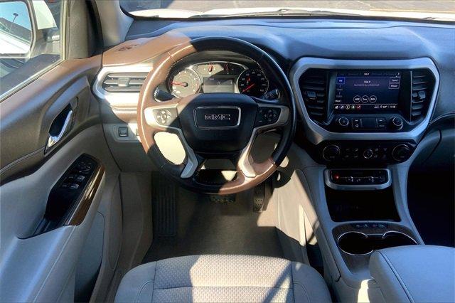 2020 GMC Acadia Vehicle Photo in TOPEKA, KS 66609-0000