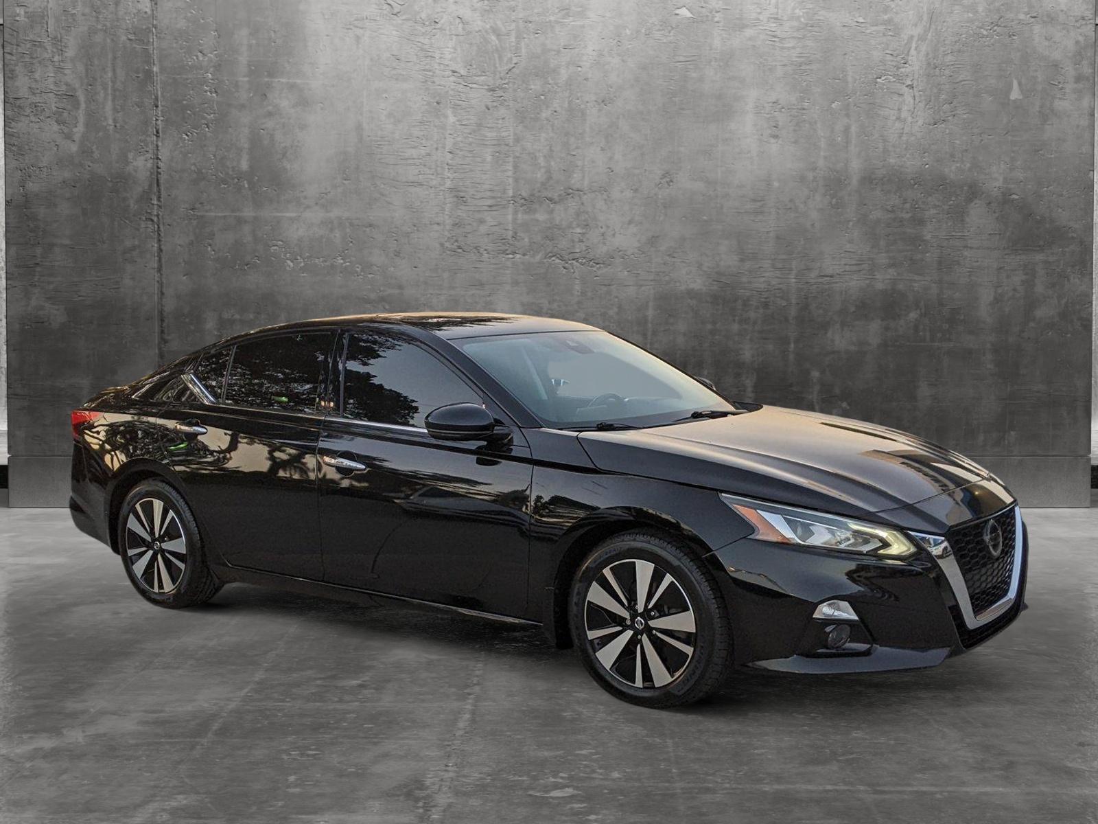 2019 Nissan Altima Vehicle Photo in PEMBROKE PINES, FL 33024-6534