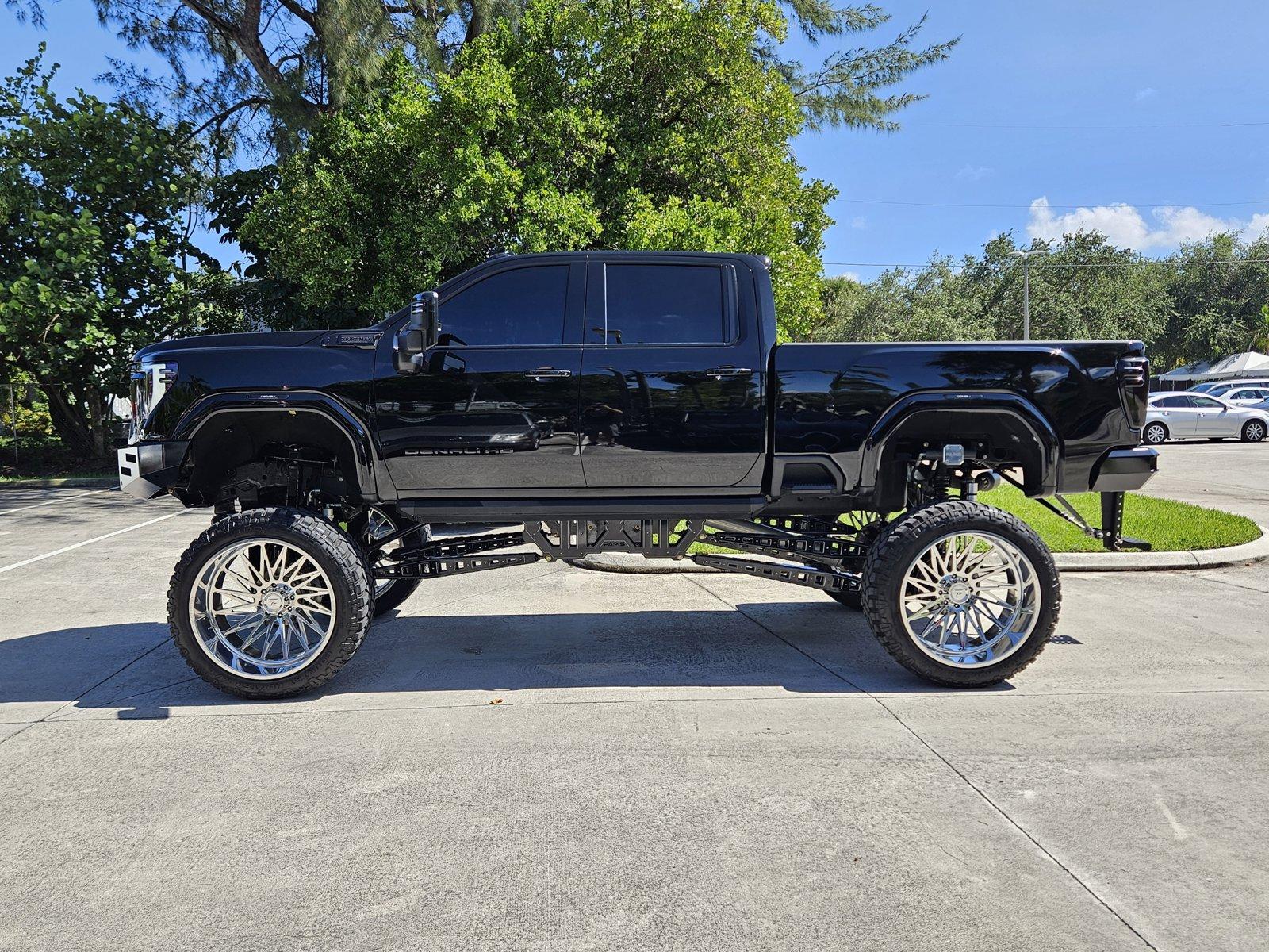 2024 GMC Sierra 2500 HD Vehicle Photo in Fort Lauderdale, FL 33316