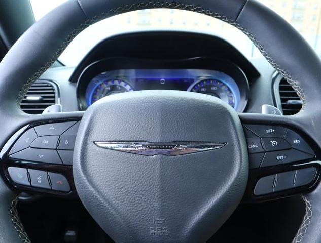 2022 Chrysler 300 Vehicle Photo in DETROIT, MI 48207-4102