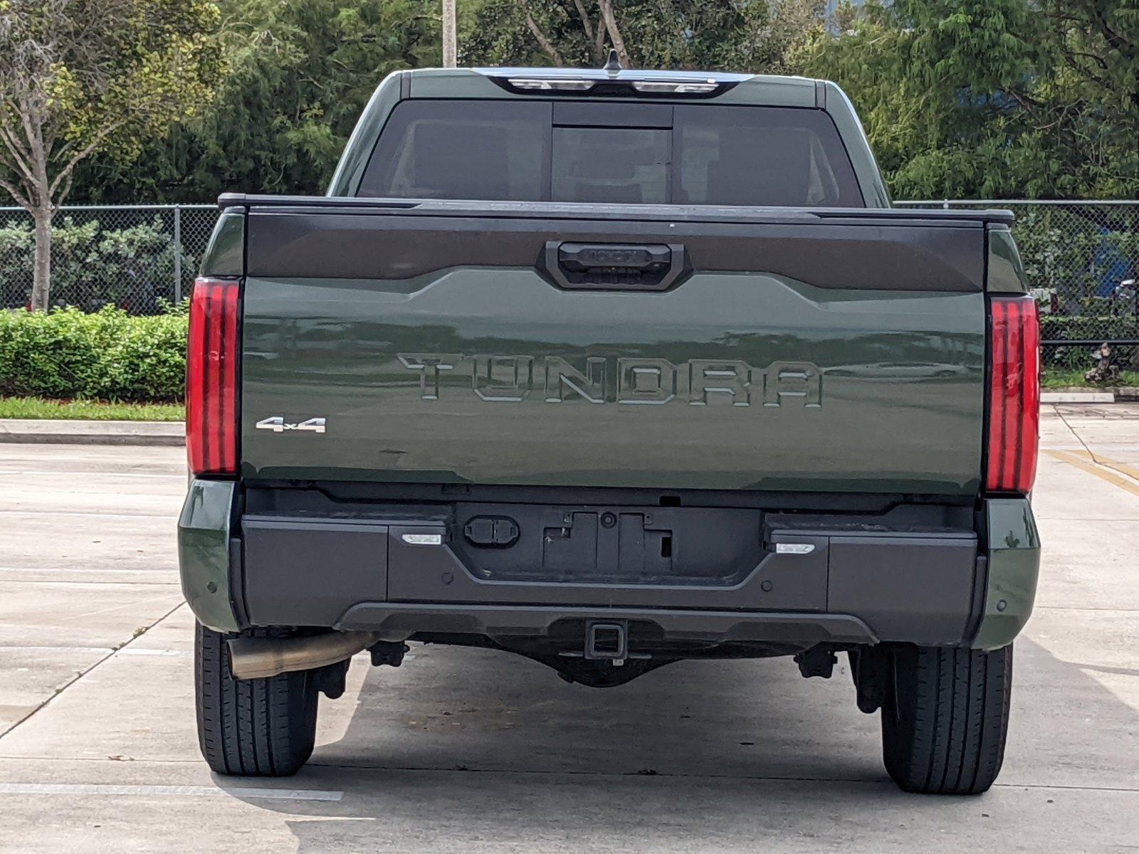 2022 Toyota Tundra 4WD Vehicle Photo in Davie, FL 33331