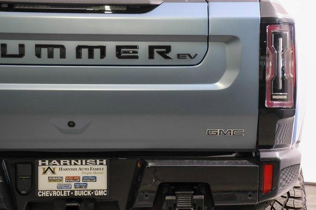 2024 GMC HUMMER EV Pickup Vehicle Photo in PUYALLUP, WA 98371-4149