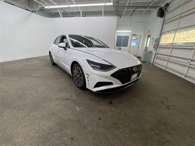 2020 Hyundai Sonata Vehicle Photo in PORTLAND, OR 97225-3518