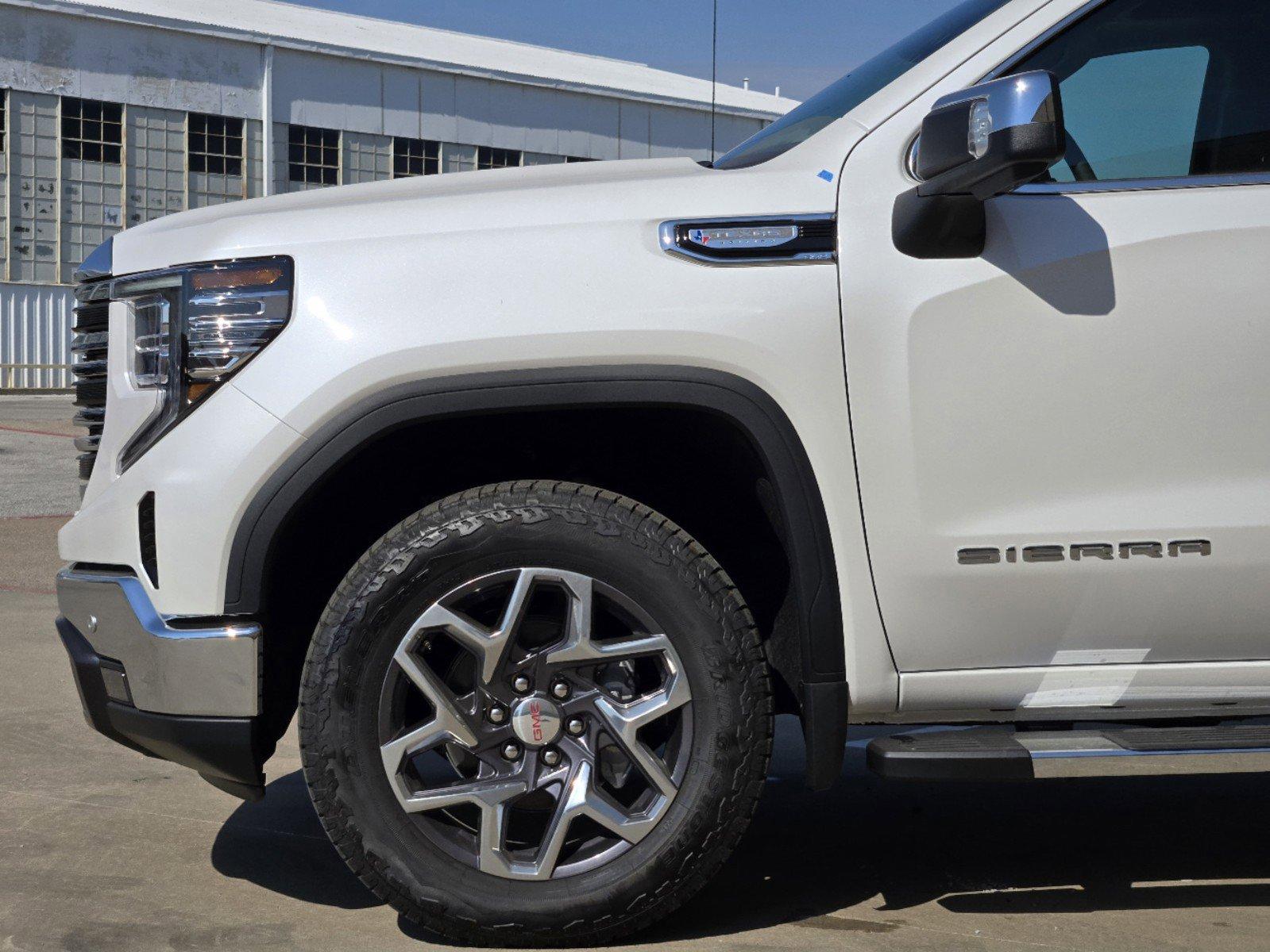 2025 GMC Sierra 1500 Vehicle Photo in DALLAS, TX 75209-3016